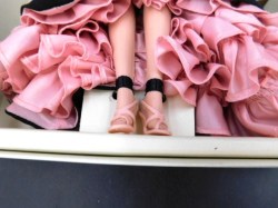the siren feet